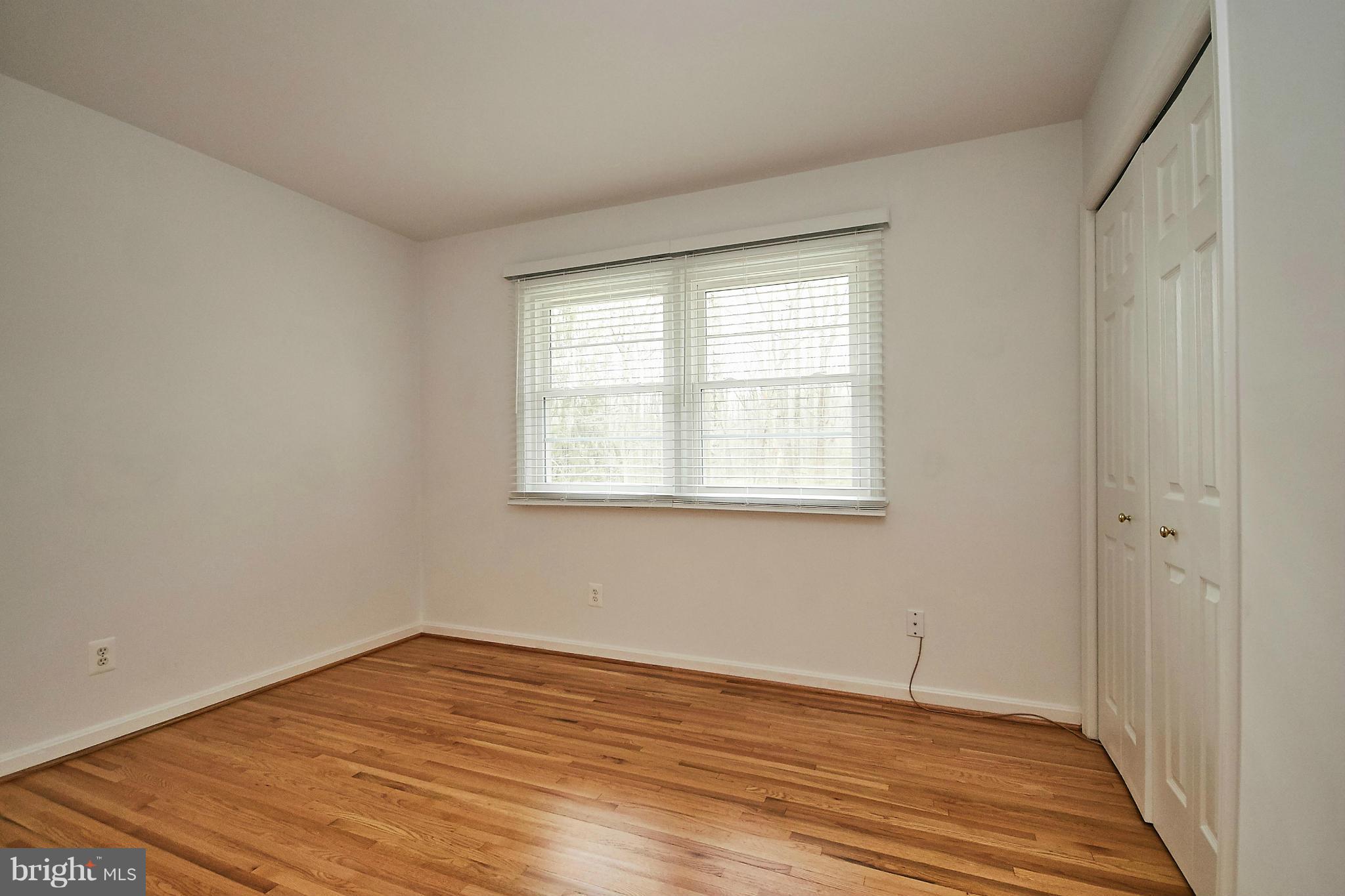 2402 Old Trace Lane Reston, VA 20191 - Photo 14 of 30 3rd Bedroom