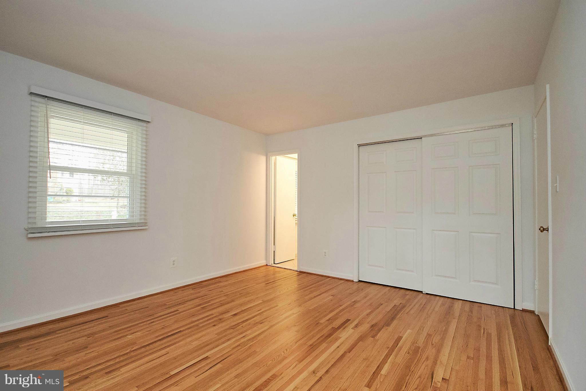 2402 Old Trace Lane Reston, VA 20191 - Photo 18 of 30 Bedroom (Master)