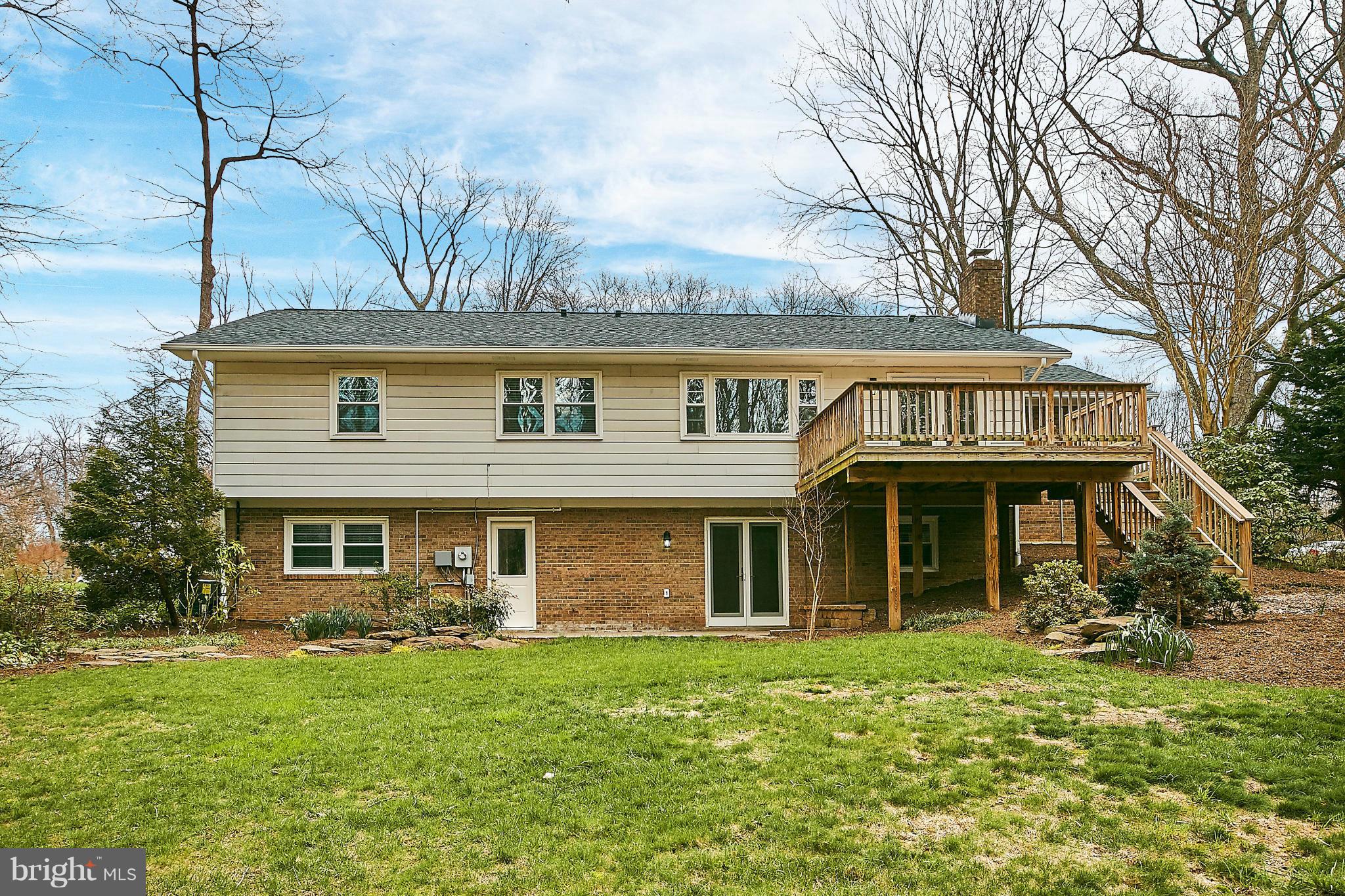 2402 Old Trace Lane Reston, VA 20191 - Photo 28 of 30 Exterior (Rear)