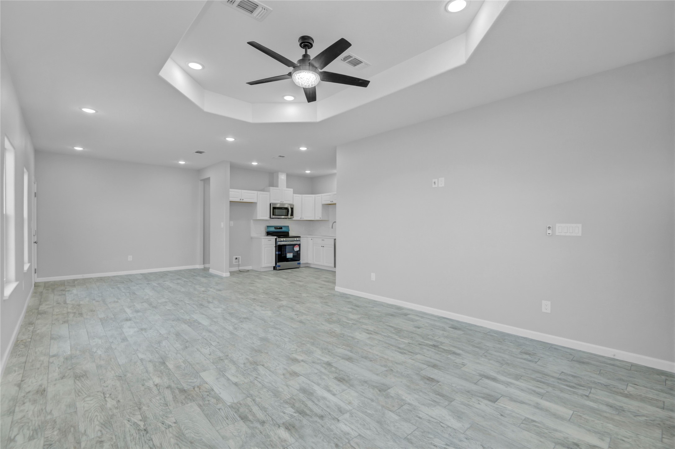 1107 West 2nd Street Freeport, TX 77541 - Photo 6 of 28