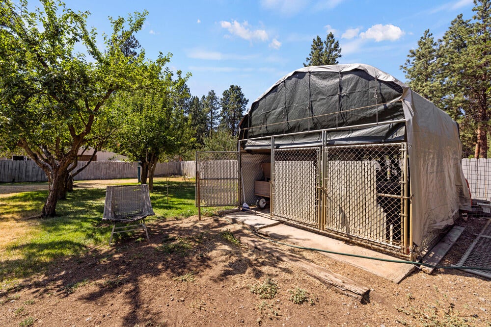 811 Pine Grove Road Klamath Falls, OR 97603 - Photo 28 of 34 029K