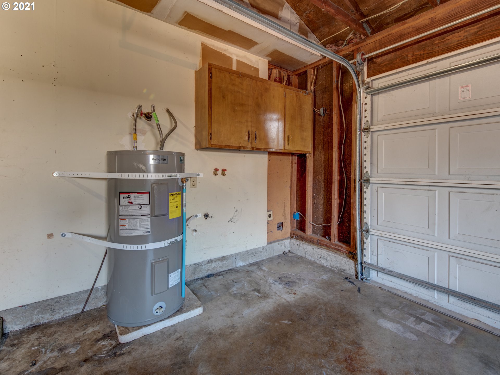 455 Panda Loop Eugene, OR 97401 - Photo 14 of 17 Gallery Image 14