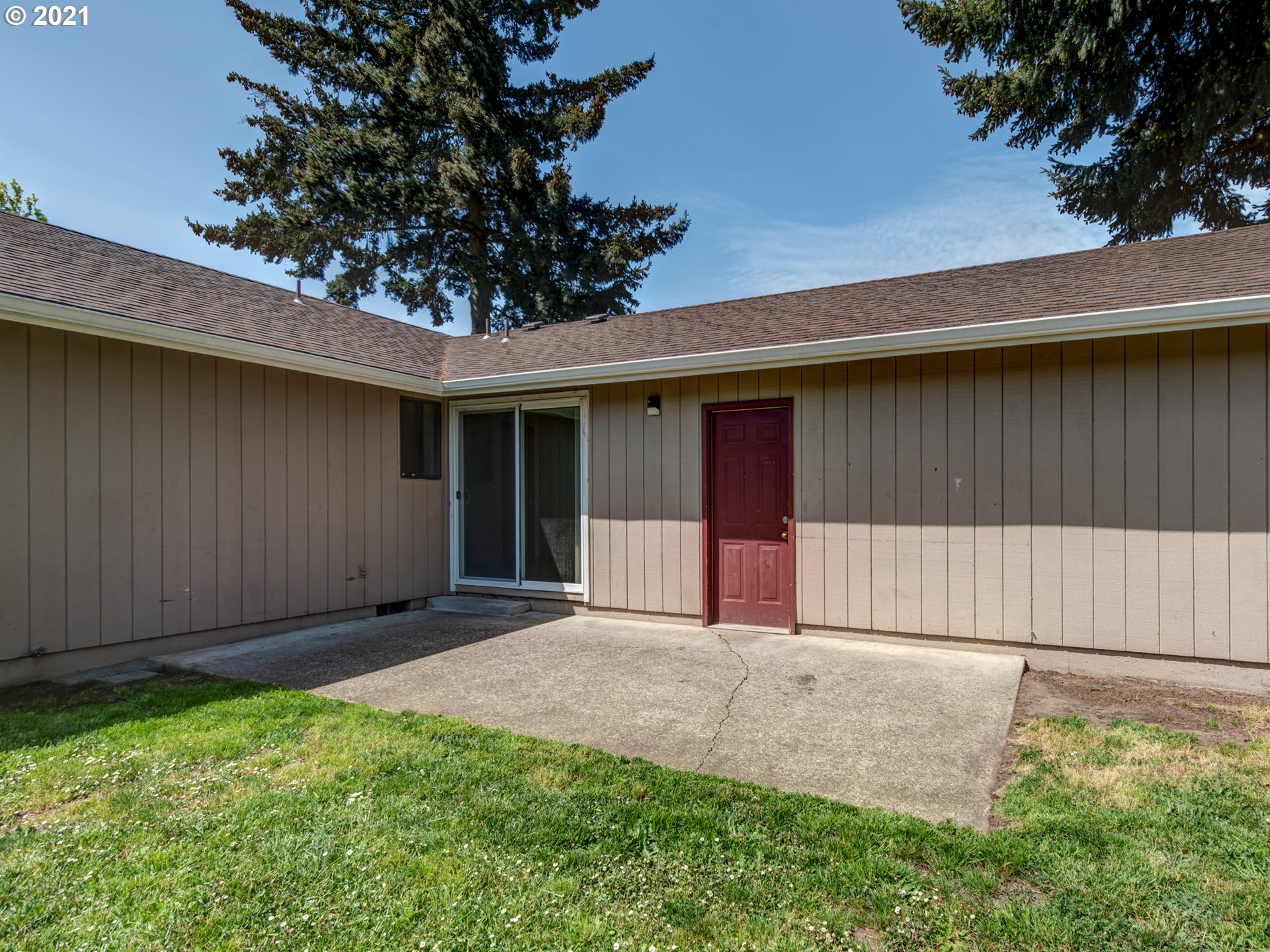 455 Panda Loop Eugene, OR 97401 - Photo 17 of 17 Gallery Image 17