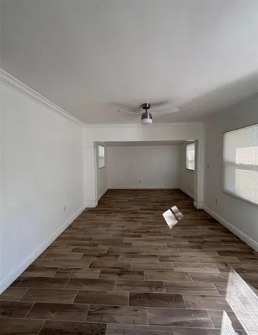 $2,750 | 3925 Mesa Avenue, Sarasota, FL 34233