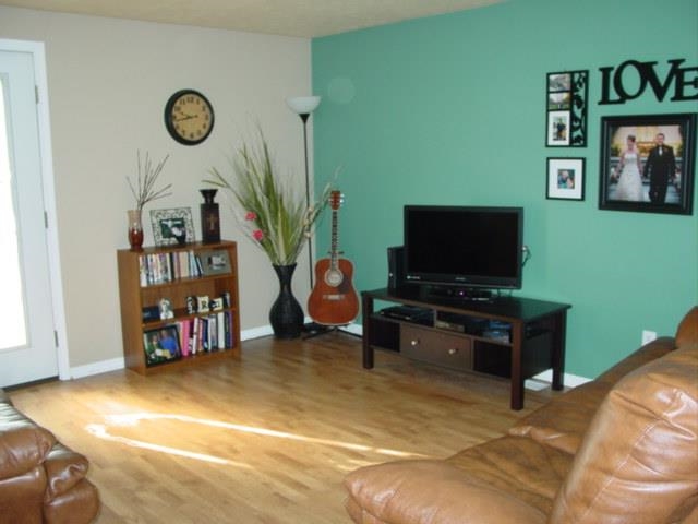 156 Parks Schram Road Warsaw, IN 46580 - Photo 8 of 26 Gallery Image 8