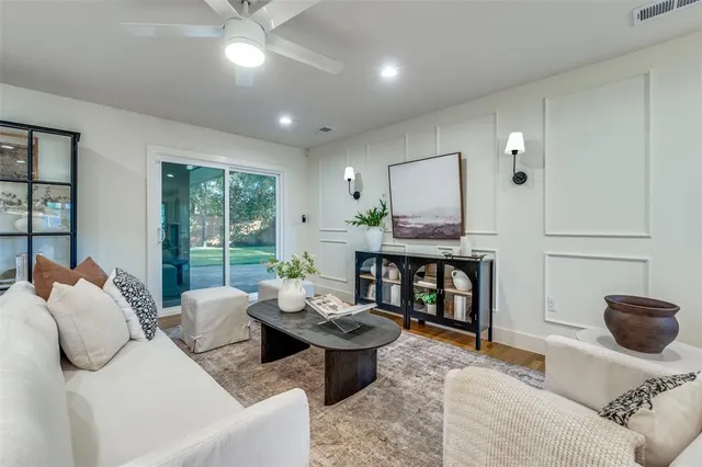 $815,000 | 6537 Patrick Drive, Dallas, TX 75214