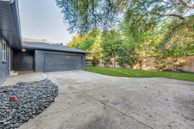 $815,000 | 6537 Patrick Drive, Dallas, TX 75214
