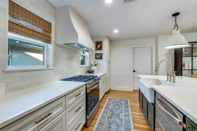 $815,000 | 6537 Patrick Drive, Dallas, TX 75214