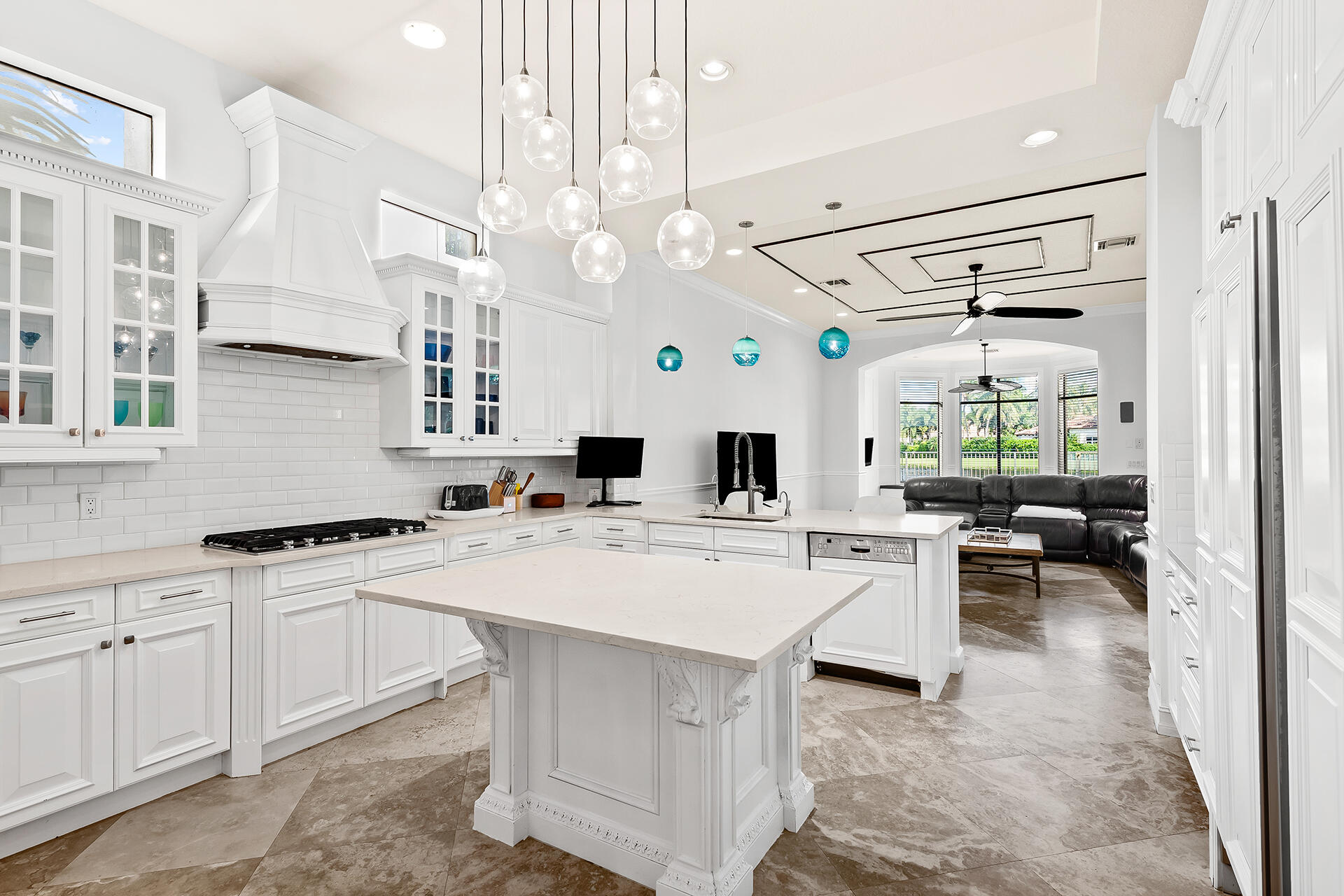 9455 Bridgebrook Drive Boca Raton, FL 33496 - Photo 11 of 63 Kitchen