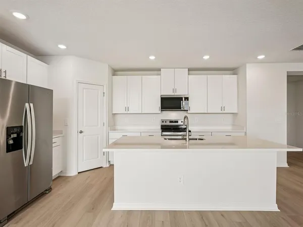 $371,320 | 10432 Abundance Grv Way, Parrish, FL 34221