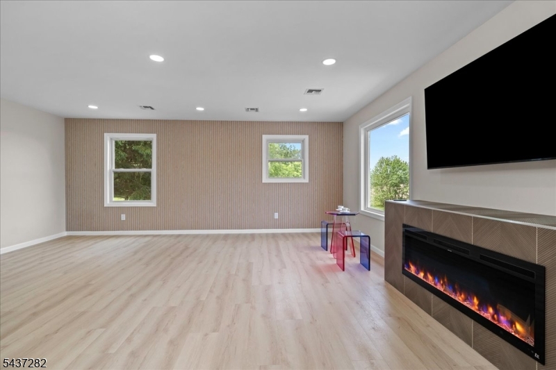 129 Owens Station Road Vernon, NJ 07461 - Photo 24 of 33