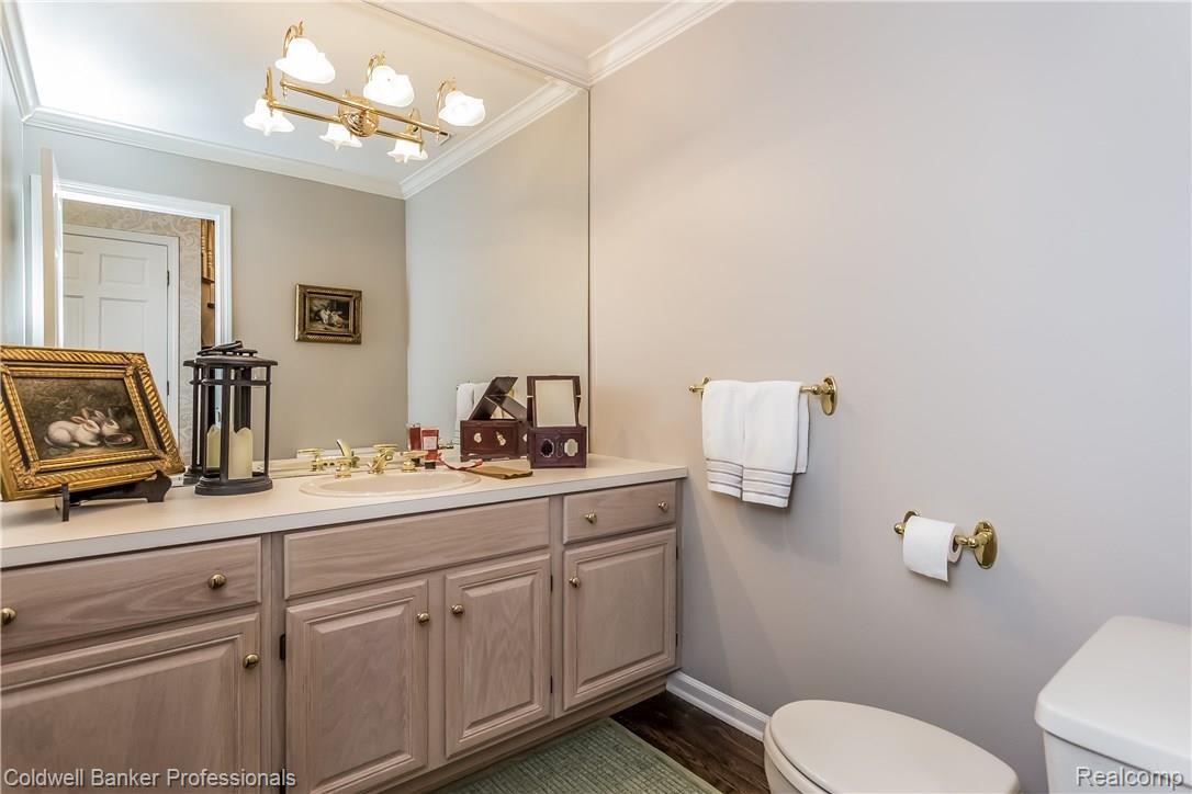 1425 Pebble Ridge Drive Rochester, MI 48307 - Photo 16 of 43 030-Bathroom-2295001-large.jpg