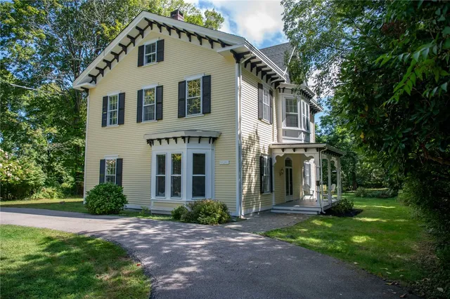 $925,000 | 81 Old North Road, South Kingstown, RI 02881