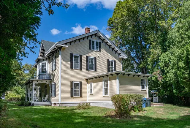 $925,000 | 81 Old North Road, South Kingstown, RI 02881