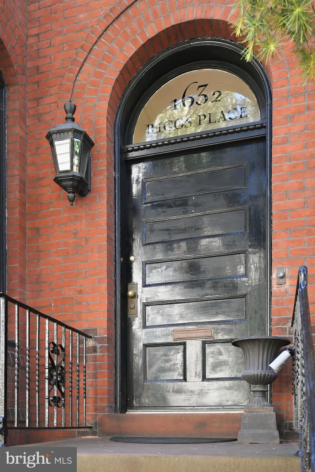 1632 Riggs Place Northwest Washington, DC 20009 - Photo 2 of 31