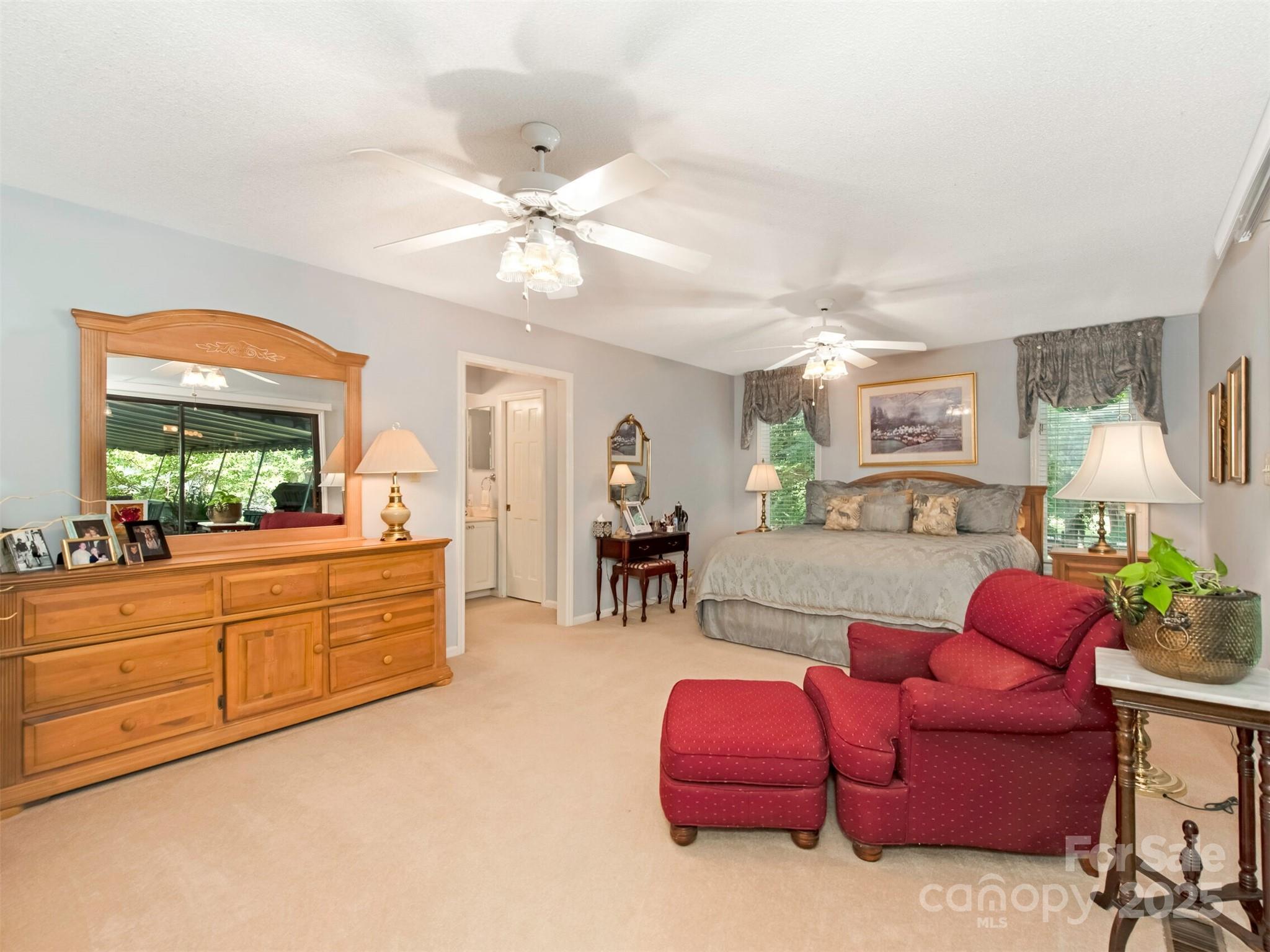 4332 Rounding Run Road Charlotte, NC 28277 - Photo 19 of 30 a living room with furniture