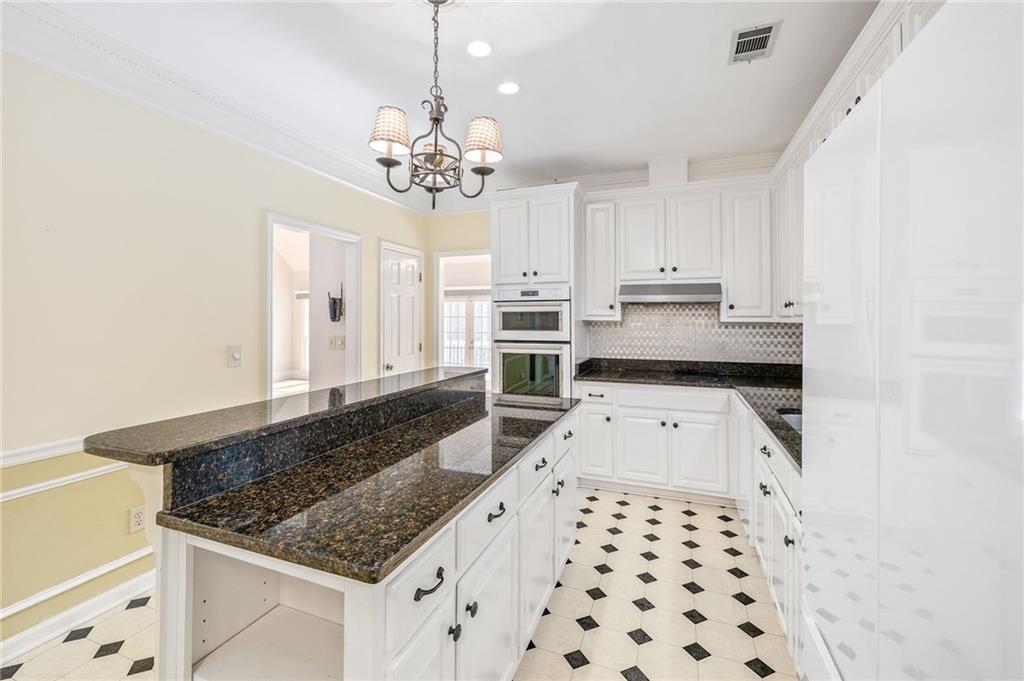 3374 Floral Court Suwanee, GA 30024 - Photo 12 of 54