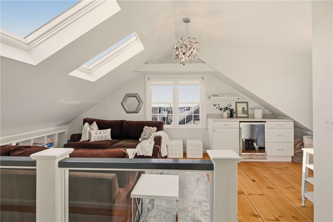 38 Pope Street, Unit 2 Newport, RI 02840 - Photo 4 of 19