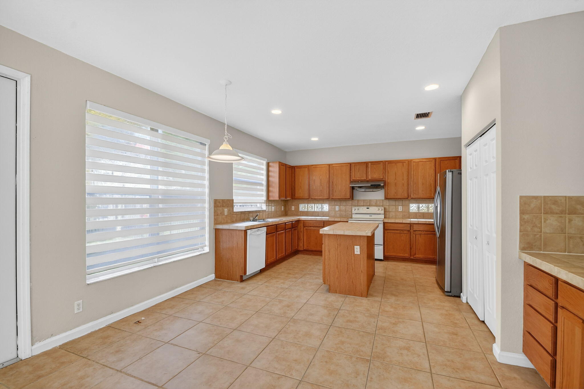 1053 Center Stone Lane Riviera Beach, FL 33404 - Photo 10 of 51 Kitchen Area