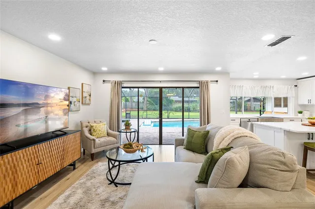 $829,900 | 14210 Clarendon Drive, Tampa, FL 33624