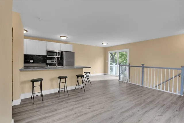 $222,900 | 488 Darlene Lane, Unit D, Glendale Heights, IL 60139