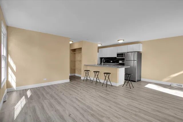 $222,900 | 488 Darlene Lane, Unit D, Glendale Heights, IL 60139