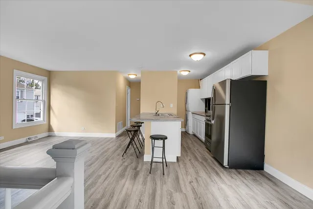 $222,900 | 488 Darlene Lane, Unit D, Glendale Heights, IL 60139