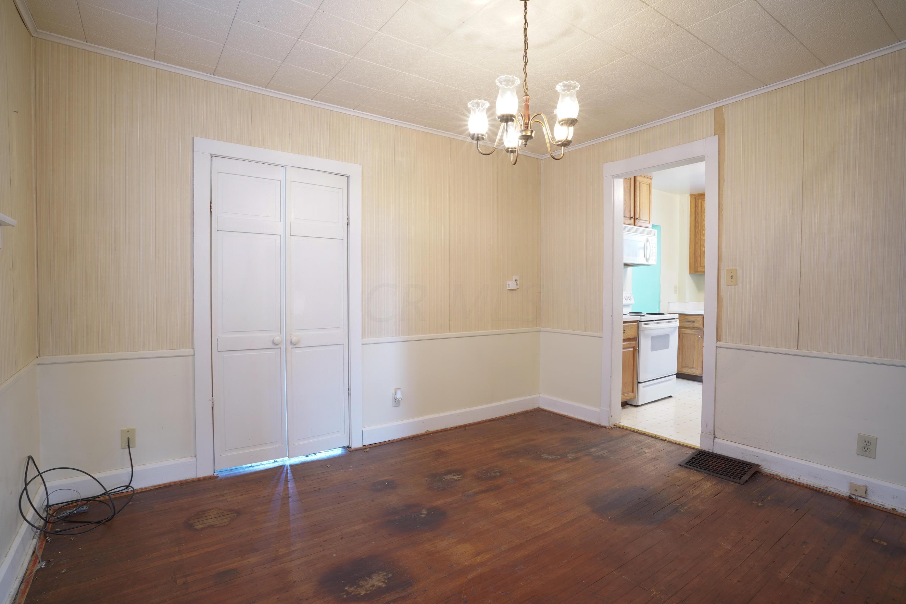 1350 Mulford Road Columbus, OH 43212 - Photo 4 of 21