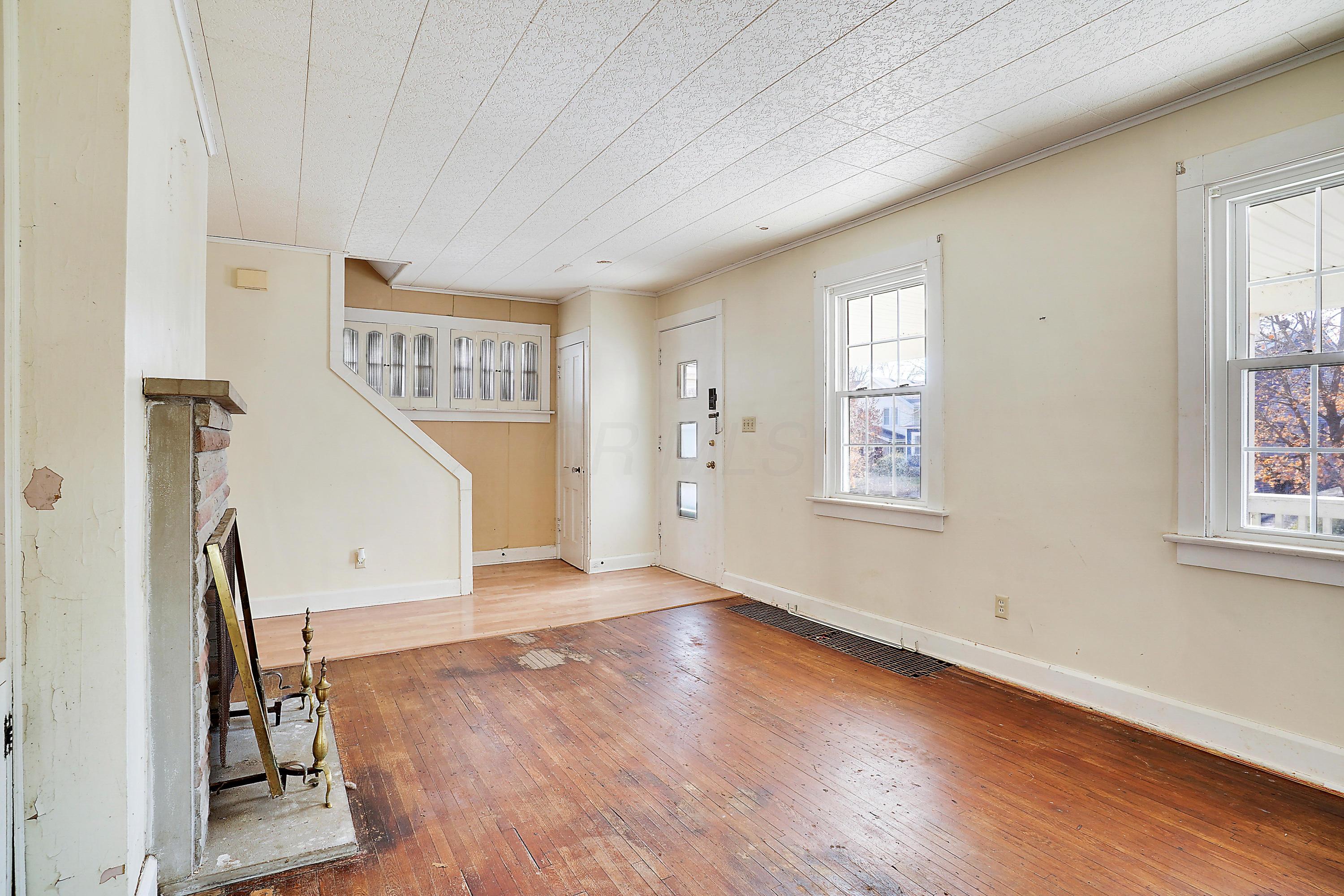 1350 Mulford Road Columbus, OH 43212 - Photo 6 of 21