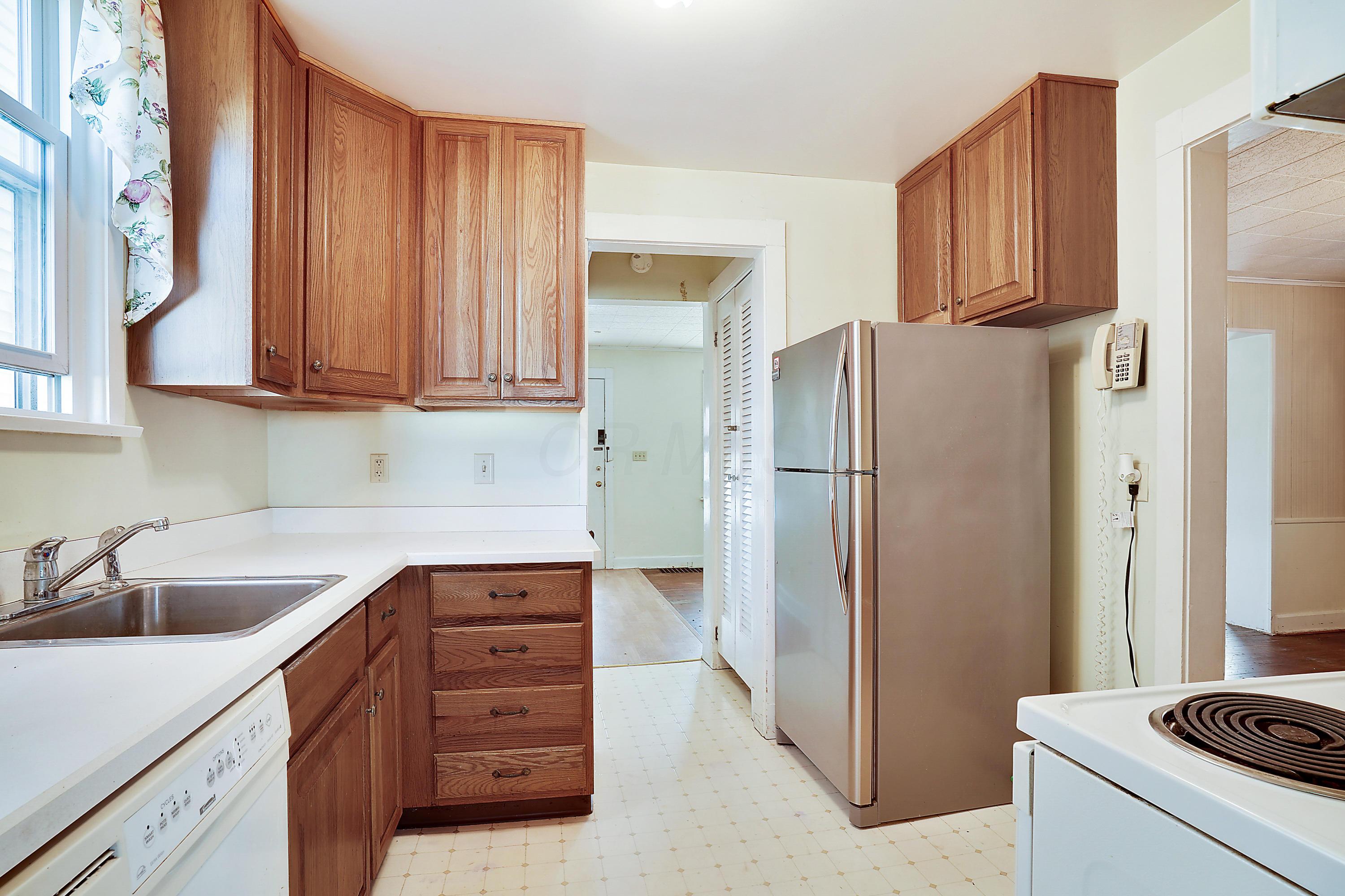 1350 Mulford Road Columbus, OH 43212 - Photo 9 of 21