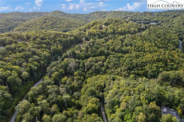 $174,900 | 129-130 Firethorn Trail, Blowing Rock, NC 28605
