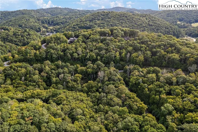 $174,900 | 129-130 Firethorn Trail, Blowing Rock, NC 28605