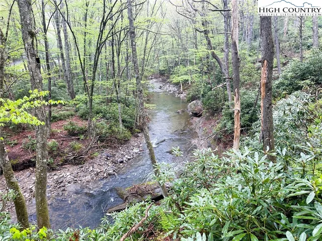 $174,900 | 129-130 Firethorn Trail, Blowing Rock, NC 28605