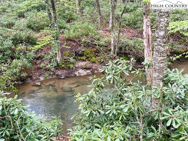 $174,900 | 129-130 Firethorn Trail, Blowing Rock, NC 28605
