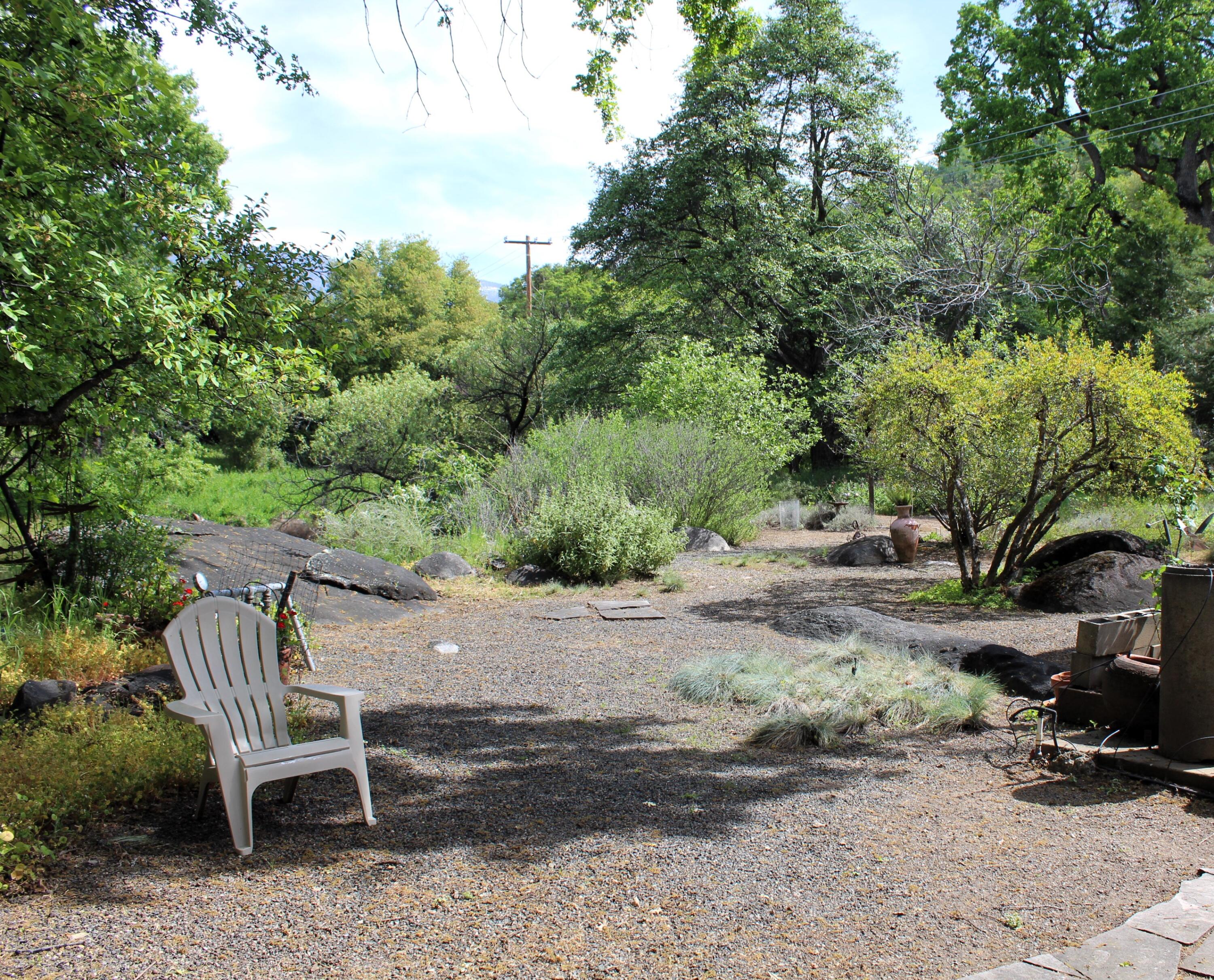 43670 Balch Park Road Springville, CA 93265 - Photo 28 of 43 Manicured Backyard Area