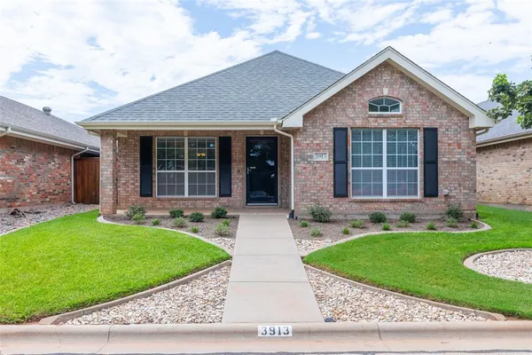 $285,000 | 3913 Garden Grove Lane, Abilene, TX 79606