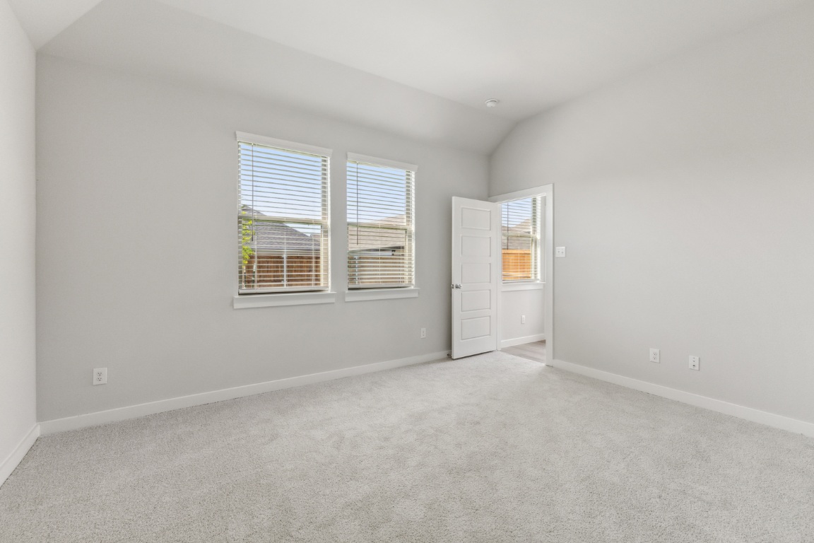 131 Tolo Drive Elgin, TX 78621 - Photo 10 of 33