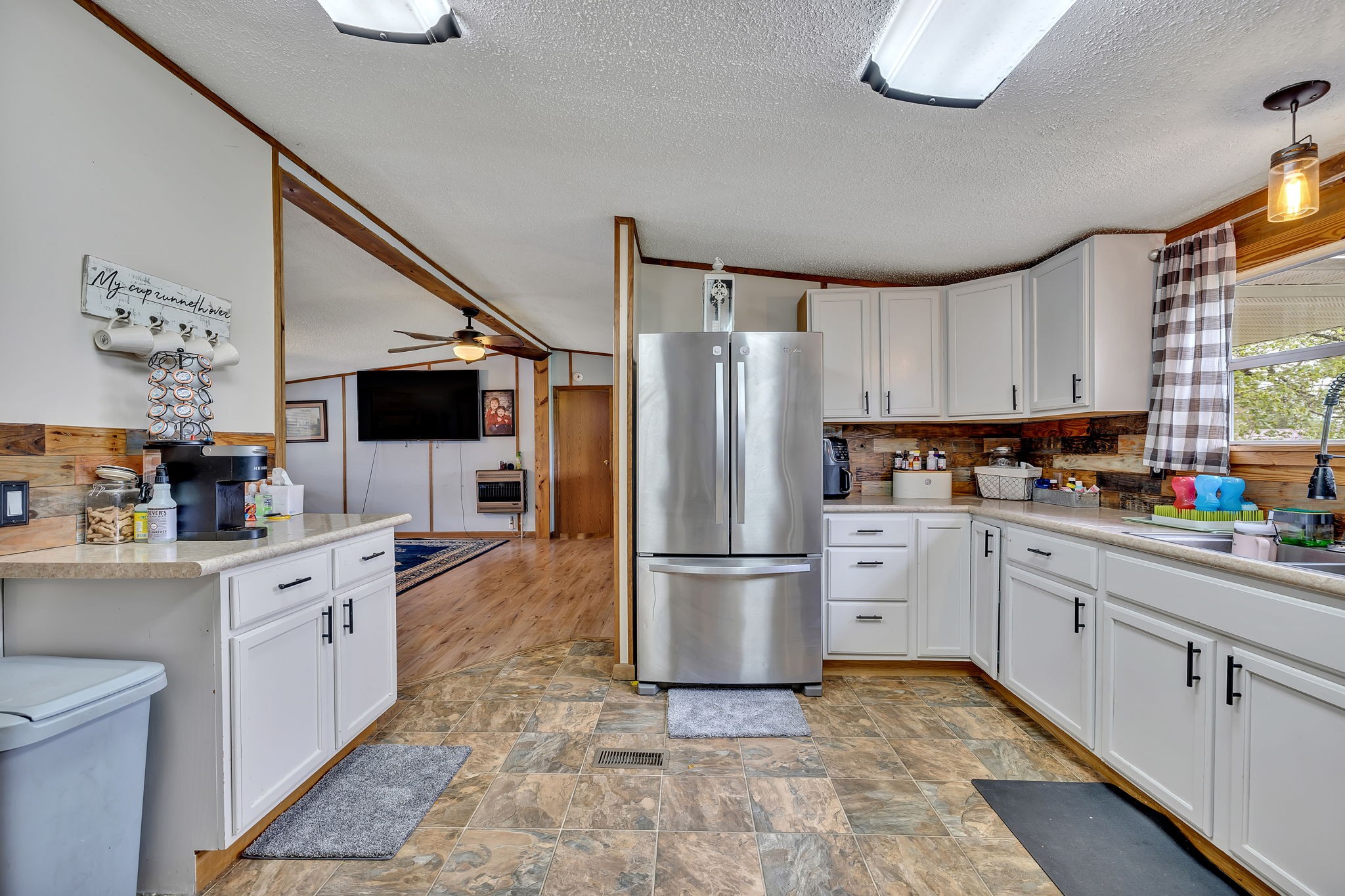 239 Switzerland Road Hohenwald, TN 38462 - Photo 14 of 35 Gallery Image 14