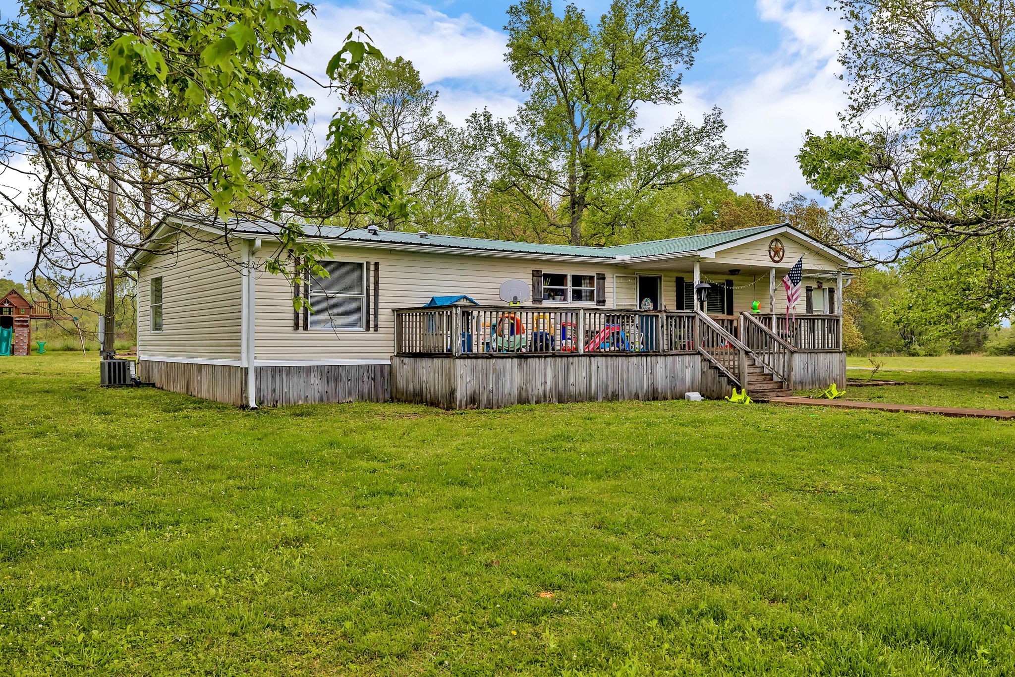 239 Switzerland Road Hohenwald, TN 38462 - Photo 26 of 35 Gallery Image 26