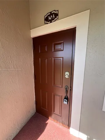 $1,800 | 22641 Southwest 88th Place, Unit 303, Cutler Bay, FL 33190
