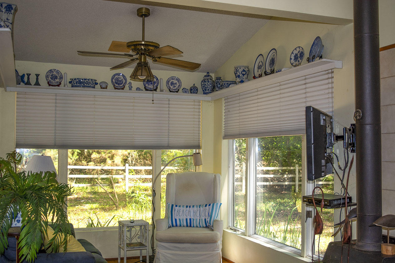 8557 Palmetto Road Edisto Island, SC 29438 - Photo 5 of 22 _DSC1577