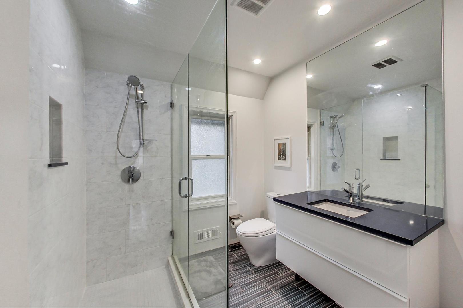 8110 Edgewater Road North Riverside, IL 60546 - Photo 20 of 34