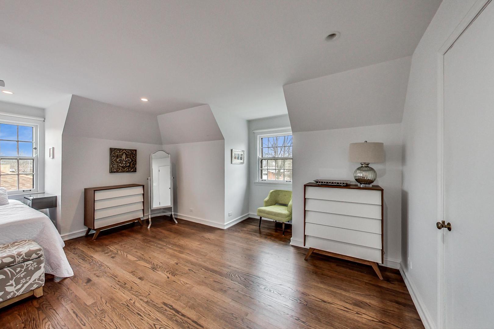 8110 Edgewater Road North Riverside, IL 60546 - Photo 24 of 34