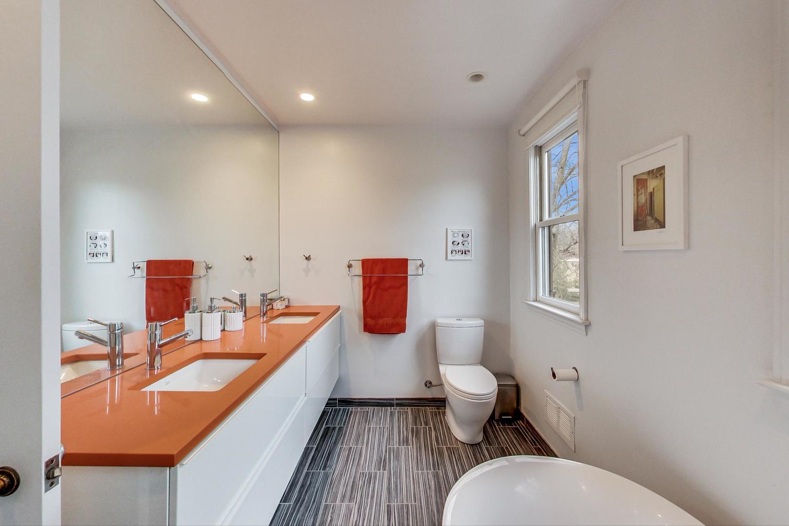 8110 Edgewater Road North Riverside, IL 60546 - Photo 27 of 34