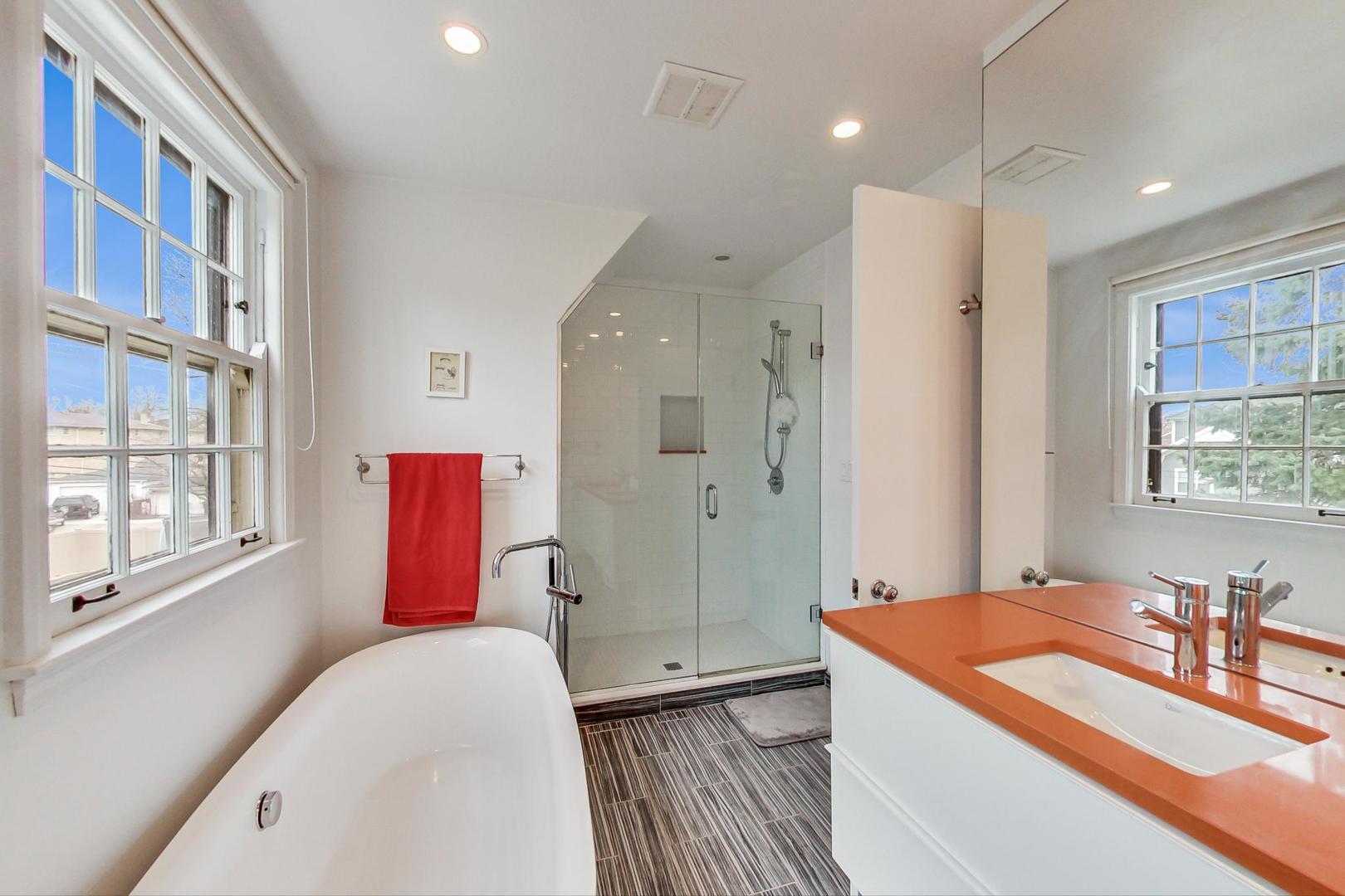 8110 Edgewater Road North Riverside, IL 60546 - Photo 28 of 34
