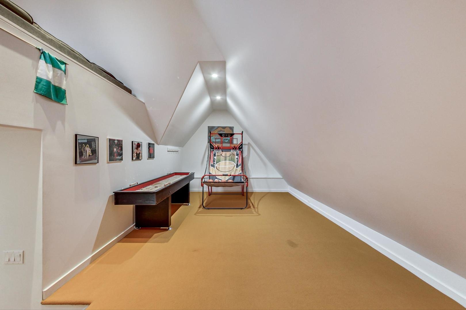 8110 Edgewater Road North Riverside, IL 60546 - Photo 29 of 34