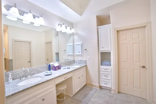 $5,295 | 2410 Dorrington Street, Unit C, Houston, TX 77030