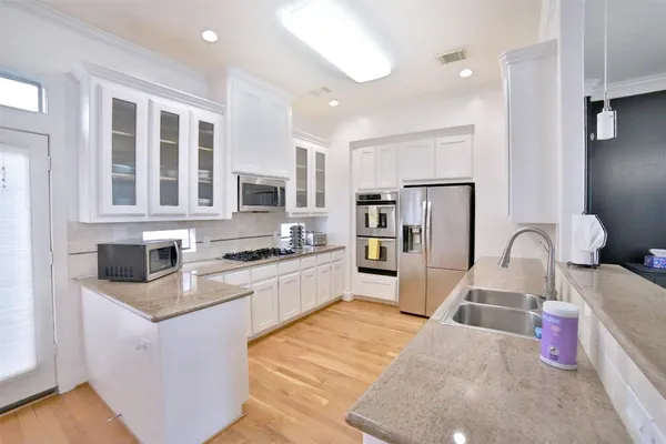 $5,495 | 2410 Dorrington Street, Unit C, Houston, TX 77030