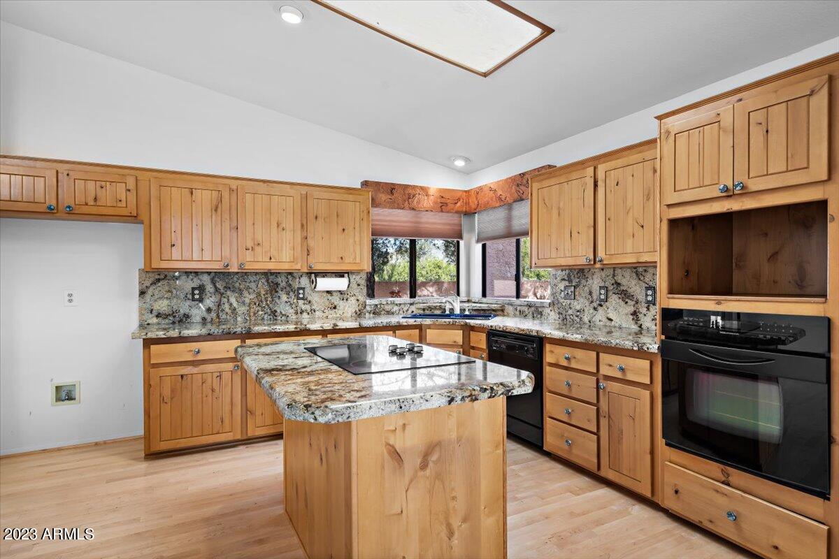 9276 Romping Road Carefree, AZ 85377 - Photo 16 of 53 12-Kitchen
