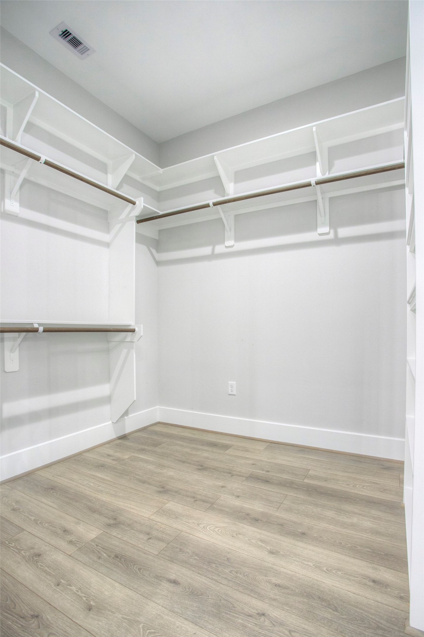 12915 Oak Barrel Road Willis, TX 77378 - Photo 26 of 46 One of the walk in closets